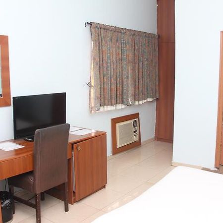 Grand Ibro Hotel Annex Ankuru Exterior foto